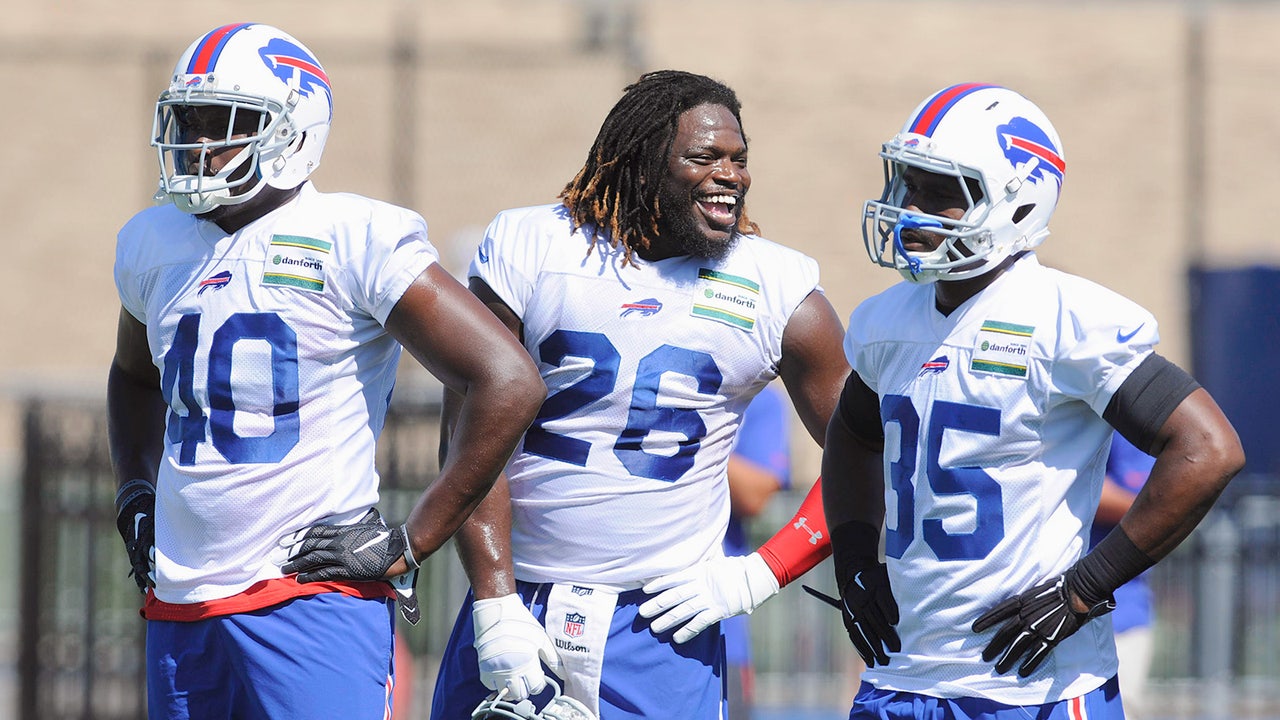Rookie Karlos Williams on track to win No. 2 RB job with Bills